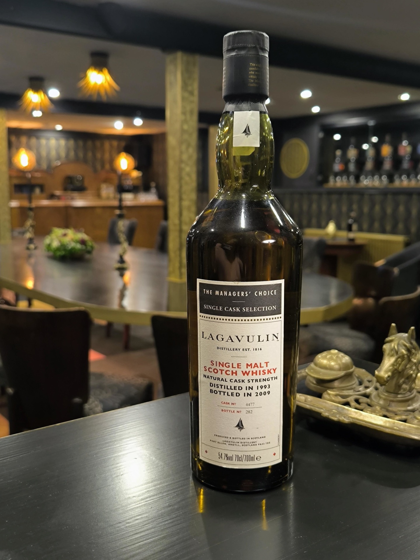 Destilováno 1993, lahvováno 2009. Sud č. 4477. Vzácnost: Láhev č. 282 z celkového počtu pouhých 612 lahví. Obsah alkoholu: 54,7 % (Natural Cask Strength).